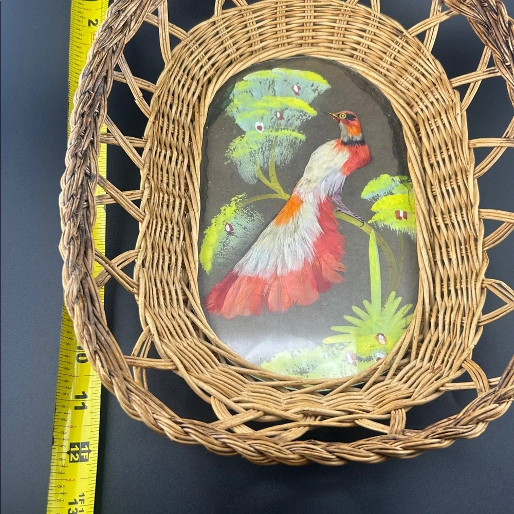 Mexican feather art, also known as Mexican feathercraft or arte plumario - Picture 7 of 7